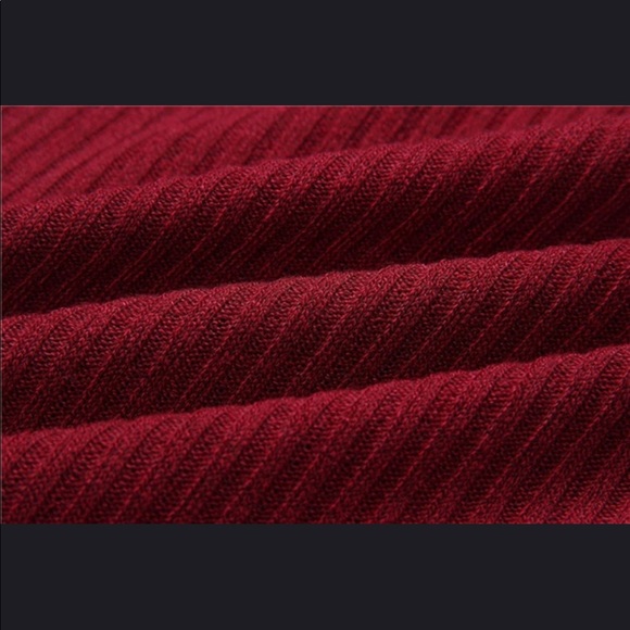 NWT Women’s Cold Shoulder runs small 🎀last one💕 - Picture 4 of 8